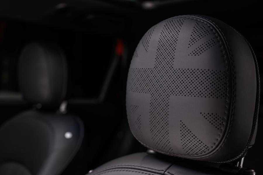 Детали интерьера Mini Cooper S Clubman (F54) 2019 года  (WW) (фото 132 из 150)